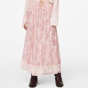 Zara pink W limited edition long skirt💕🛒NWT💕